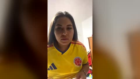 Snapshot of ilinoils_sami chatting on June 23, 1:31 pm ilinoils_sami online show from June 23, 1:31 pm