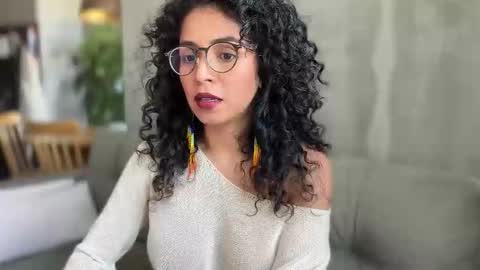 Kloe online show from February 12, 8:37 pm