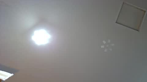Snapshot of illcomunicate69 chatting on October 22, 3:18 am illcomunicate69 online show from October 22, 3:18 am