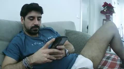 Snapshot of ilmangj90 chatting on January 10, 10:06 am ilmangj90 online show from January 10, 10:06 am