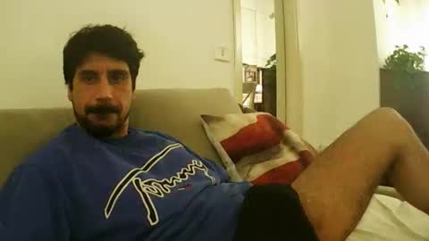 Snapshot of ilmangj90 chatting on February 25, 3:21 pm ilmangj90 online show from February 25, 3:21 pm