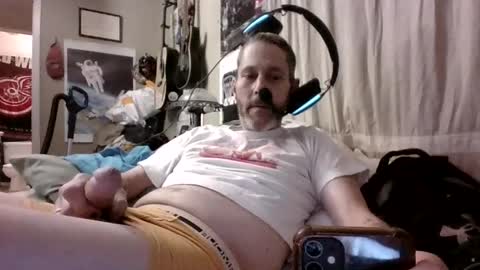 ilovewomensmokers0935 online show from March 19, 4:38 am