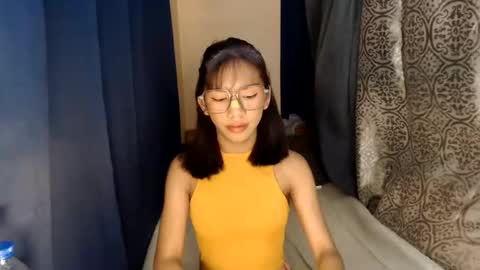 Snapshot of iloveyou28xx chatting on May 25, 12:11 pm CALL ME JEN YOUR SWEET GIRL 3 online show from May 25, 12:11 pm