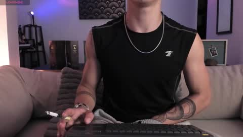 IM  THOMAS online show from October 8, 4:43 am