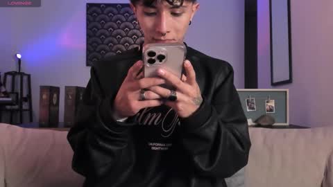 IM  THOMAS online show from October 19, 5:08 am