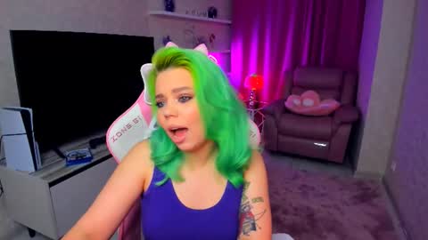 Roxy online show from September 19, 7:36 pm