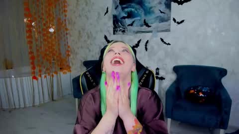 Roxy online show from October 27, 6:45 pm