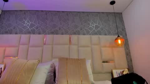 Alaya online show from March 4, 8:16 pm