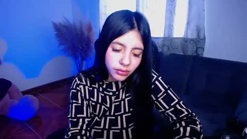 Alyn online show from November 6, 4:52 pm