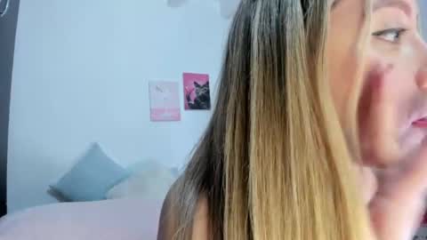 Caro   online show from July 1, 4:03 am