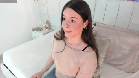 Snapshot of im_dalhia chatting on December 13, 8:47 pm DAHLIA online show from December 13, 8:47 pm