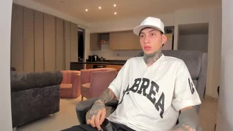 Snapshot of im_dante_ chatting on March 2, 4:14 am im_dante_ online show from March 2, 4:14 am