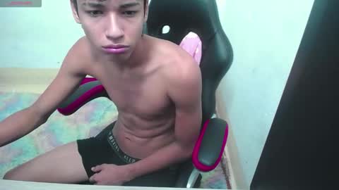 im_david01 online show from October 25, 1:40 pm