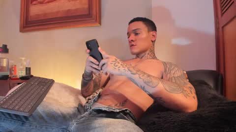 im_dominike online show from February 13, 11:15 pm