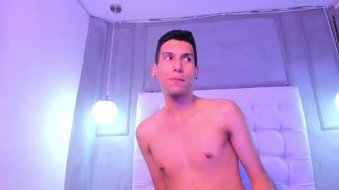 im_eiden_ online show from February 26, 12:09 am