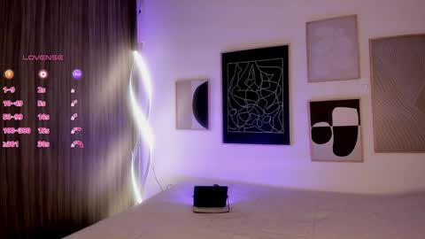 Eli  online show from November 27, 6:54 pm