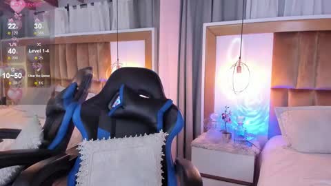 Anna  online show from December 18, 6:03 pm