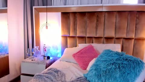 Anna  online show from January 14, 2:53 pm