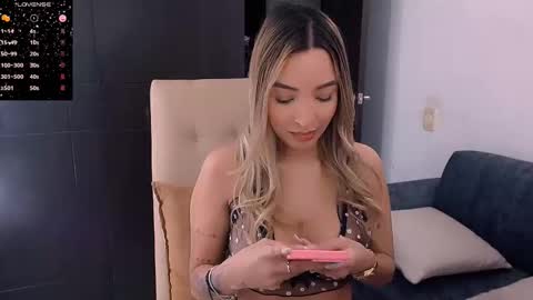 Grecia online show from December 11, 9:01 pm