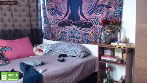 Cutie pie online show from February 12, 12:33 pm