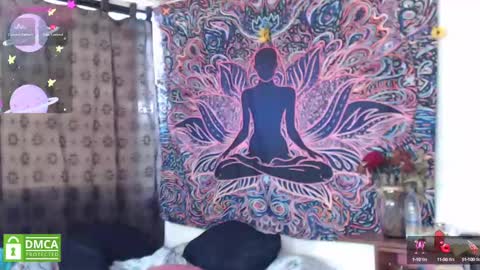 Cutie pie online show from March 9, 3:38 pm