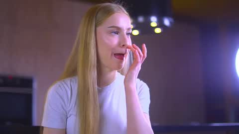 Brie online show from February 20, 4:29 pm