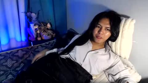 Snapshot of im_ur_girl_demure chatting on July 5, 12:12 pm kyline online show from July 5, 12:12 pm
