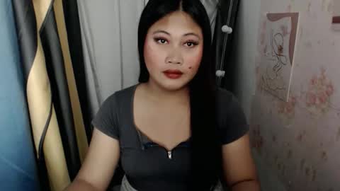 Snapshot of im_urloving_mama69 chatting on February 4, 12:33 pm im_urloving_mama69 online show from February 4, 12:33 pm