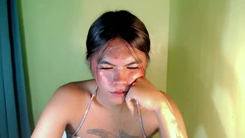 Snapshot of im_yourfairyannaxx chatting on March 10, 10:37 am im_yourfairyannaxx online show from March 10, 10:37 am