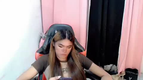 im_yourfairyannaxx online show from April 15, 7:58 pm