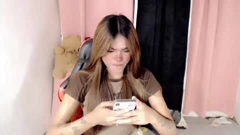 Snapshot of im_yourfairyannaxx chatting on April 23, 5:52 am im_yourfairyannaxx online show from April 23, 5:52 am