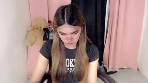 Snapshot of im_yourfairyannaxx chatting on May 3, 12:38 am im_yourfairyannaxx online show from May 3, 12:38 am