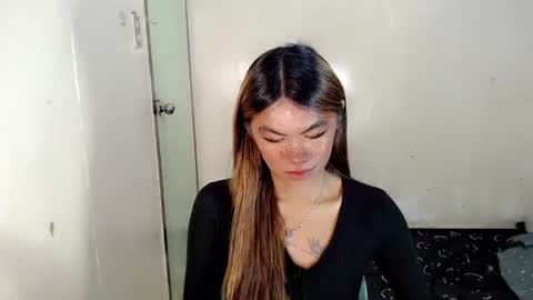 Snapshot of im_yourfairyannaxx chatting on May 11, 2:45 pm im_yourfairyannaxx online show from May 11, 2:45 pm