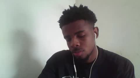 Snapshot of imaking01 chatting on September 22, 9:22 am imaking01 online show from September 22, 9:22 am