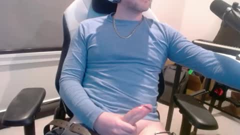 imanobody2u online show from April 28, 5:34 am