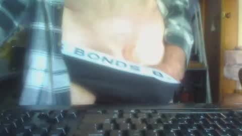 Snapshot of imaussiechris chatting on January 17, 10:01 pm Aussie Guy online show from January 17, 10:01 pm