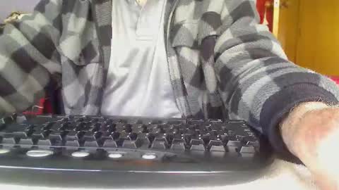 Snapshot of imaussiechris chatting on October 16, 10:00 pm Aussie Guy online show from October 16, 10:00 pm