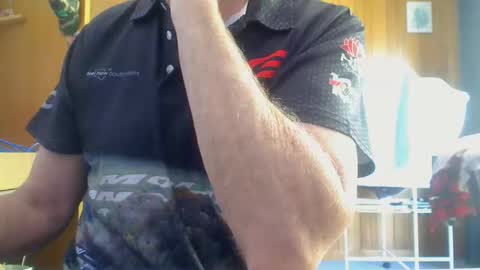 Snapshot of imaussiechris chatting on February 15, 11:01 pm Aussie Guy online show from February 15, 11:01 pm