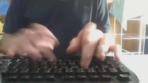 Snapshot of imaussiechris chatting on March 19, 1:20 am Aussie Guy online show from March 19, 1:20 am