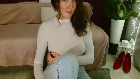 Snapshot of imcarrieberry chatting on October 9, 2:48 pm Carrie online show from October 9, 2:48 pm