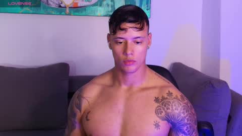 imconor online show from November 22, 8:52 pm