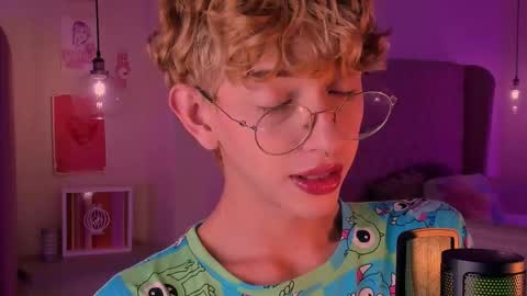 Damiano online show from October 24, 10:17 pm