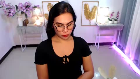 Snapshot of imdestined_foryou chatting on December 1, 7:36 pm Ashley online show from December 1, 7:36 pm