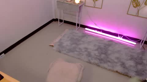 Snapshot of imdestined_foryou chatting on December 19, 2:02 pm Ashley online show from December 19, 2:02 pm