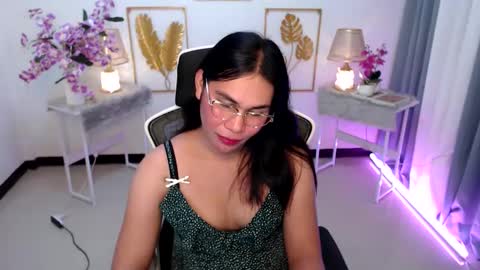 Snapshot of imdestined_foryou chatting on December 24, 6:22 am Ashley online show from December 24, 6:22 am