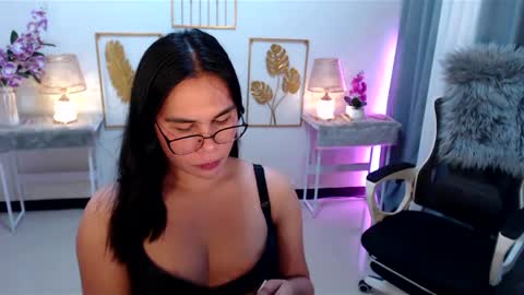 Snapshot of imdestined_foryou chatting on January 3, 5:28 am Ashley online show from January 3, 5:28 am