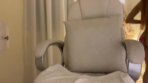 Gabriela online show from December 1, 11:58 pm