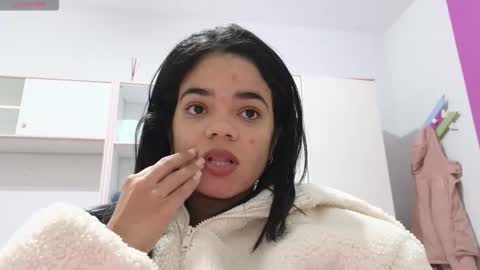 Snapshot of imhaymed chatting on February 18, 9:16 am Haymed Montao online show from February 18, 9:16 am