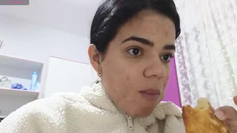 Snapshot of imhaymed chatting on February 22, 12:04 pm Haymed Montao online show from February 22, 12:04 pm