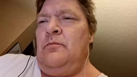 Iminyourroom online show from April 3, 11:30 am